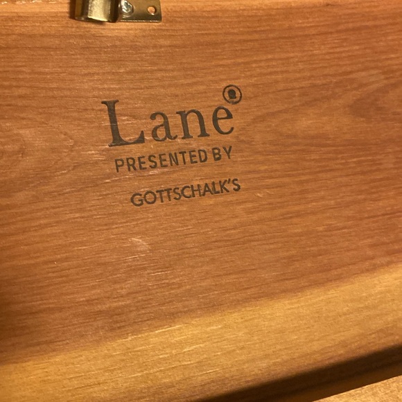 Lane Cedar Jewelry/Trinket/Dresser Top Box - Picture 4 of 5